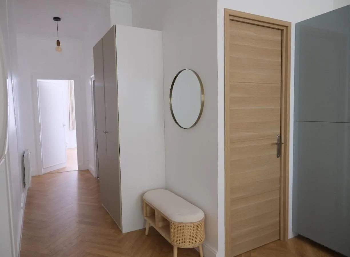 Appartement De Beau Standing Lyon Apartment